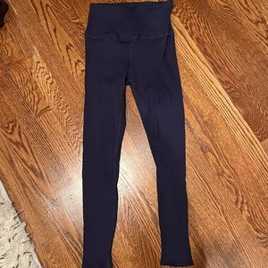Carbon 38 Ribbed 7/8 Leggings in NAVY, Size Small